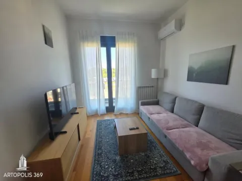 Prodaja, jednosoban stan, 38m², Severni Bulevar, Zvezdara Sve Podlokacije - image 2