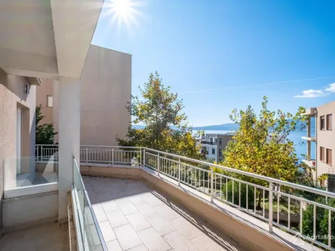 Sale, two bedroom apartment, 66m², Tivat, Crna Gora - image 19