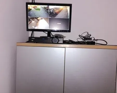 Rent, office space, 400m², Novi Banovci, Stara Pazova - image 8