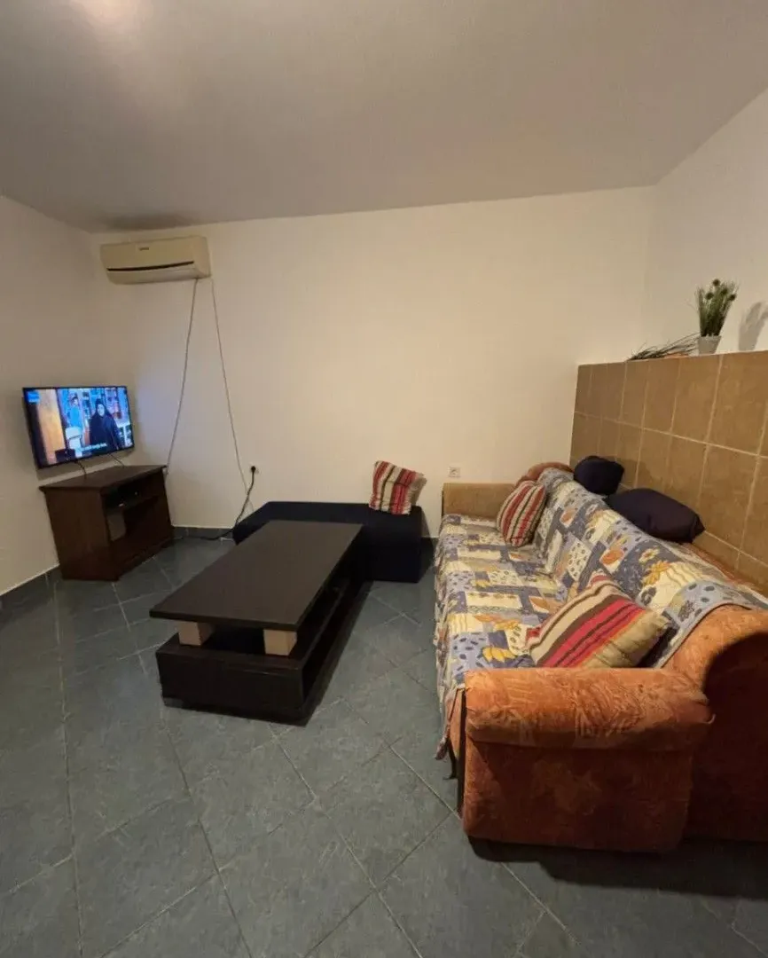 Rent, one bedroom apartment, 45m², Malo Brdo, Podgorica