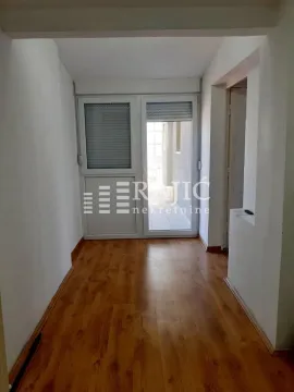Rent, three bedroom apartment, 80m², Savski Venac, Beograd - image 14