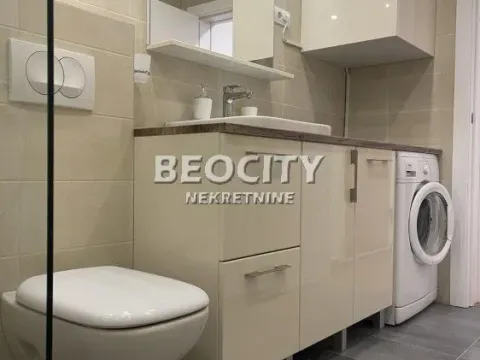 Izdavanje, trosoban stan, 100m², Centar, Novi Sad - image 16