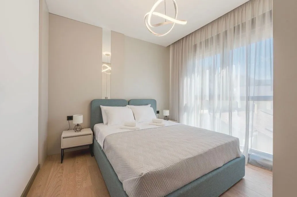 Izdavanje, dvosoban stan, 79m², Šušanj, Bar