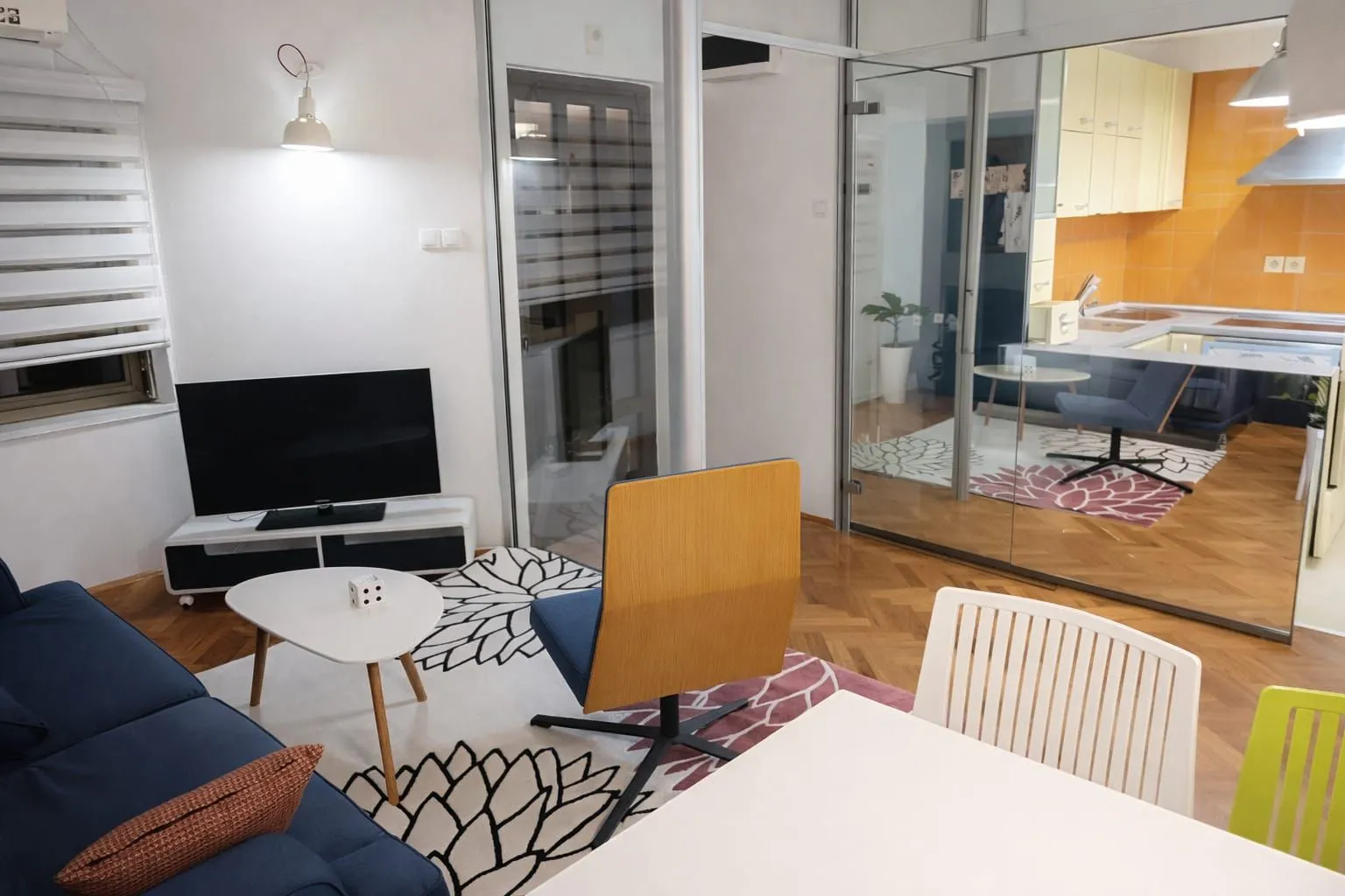Izdavanje, jednosoban stan, 35m², Momišići, Podgorica