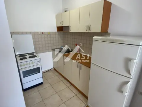 Izdavanje, jednosoban stan, 27m², Bulevar Evrope, Novi Sad Sve Podlokacije - image 5