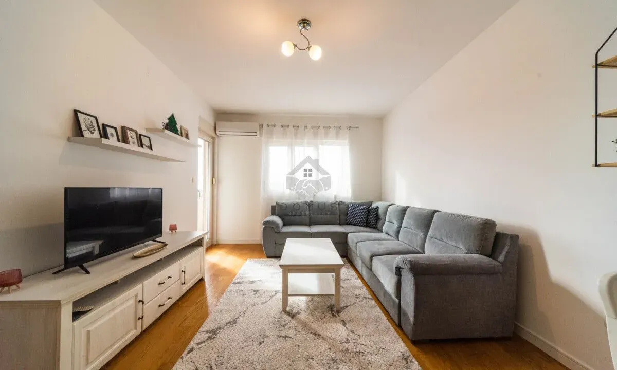 Rent, one bedroom apartment, 49m², Central Point, Podgorica