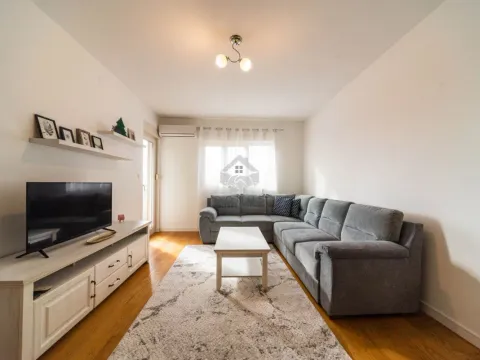 Rent, one bedroom apartment, 49m², Central Point, Podgorica - image 1