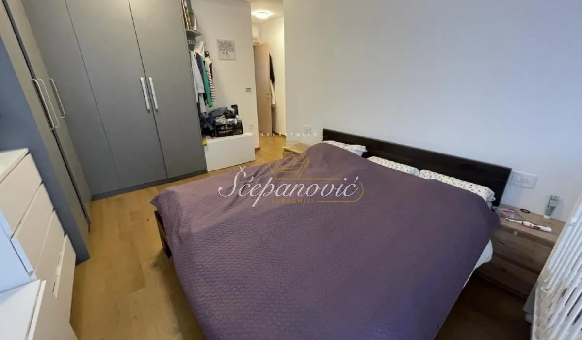 Prodaja, četvorosoban stan, 111m², Bulevar Evrope, Novi Sad Sve Podlokacije