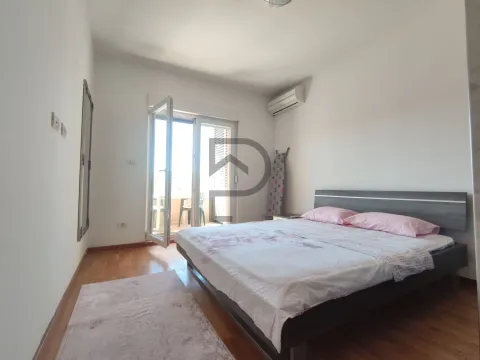 Izdavanje, jednosoban stan, 54m², City Kvart, Podgorica - image 4