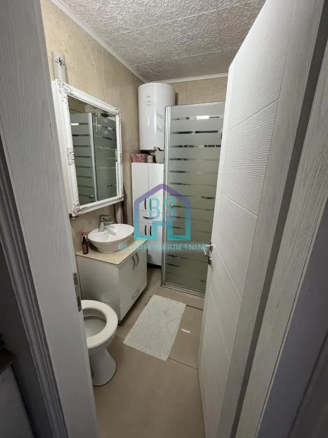 Prodaja, trosoban stan, 58m², Sremski Karlovci, Novi Sad