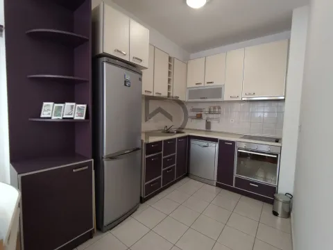 Izdavanje, stan, 51m², City Kvart, Podgorica - image 2