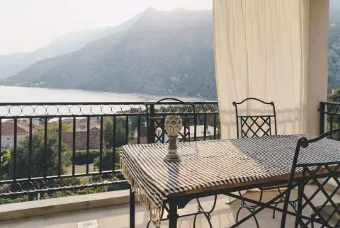 Prodaja, trosoban stan, 82m², Risan, Kotor - image 10