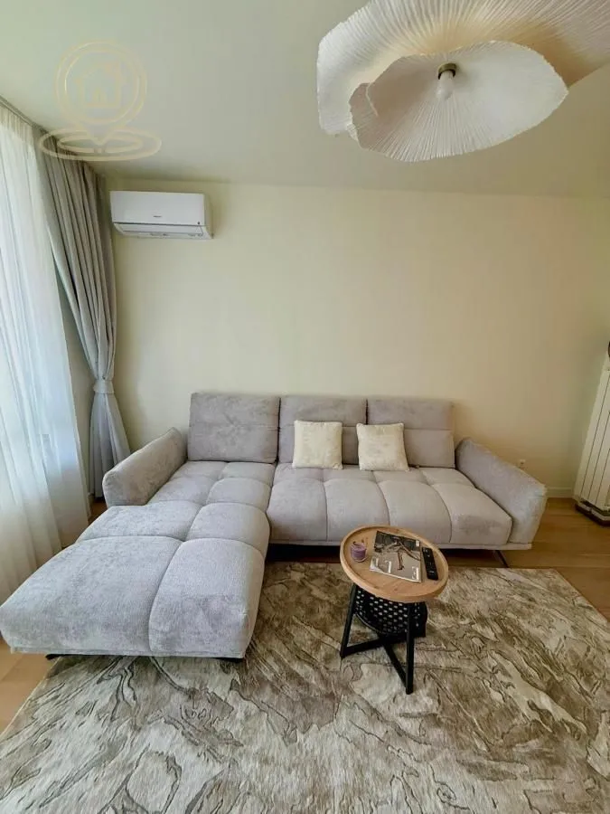 Prodaja, jednosoban stan, 60m², Savski Venac, Beograd