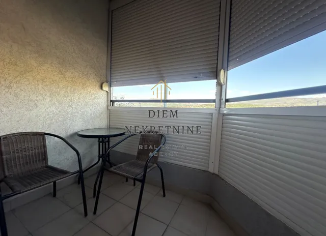 Izdavanje, jednosoban stan, 43m², Stari Aerodrom, Podgorica