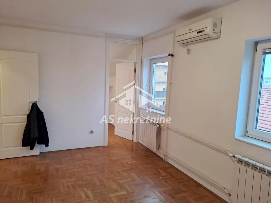 Prodaja, dvosoban stan, 50m², Žarkovo, Beograd