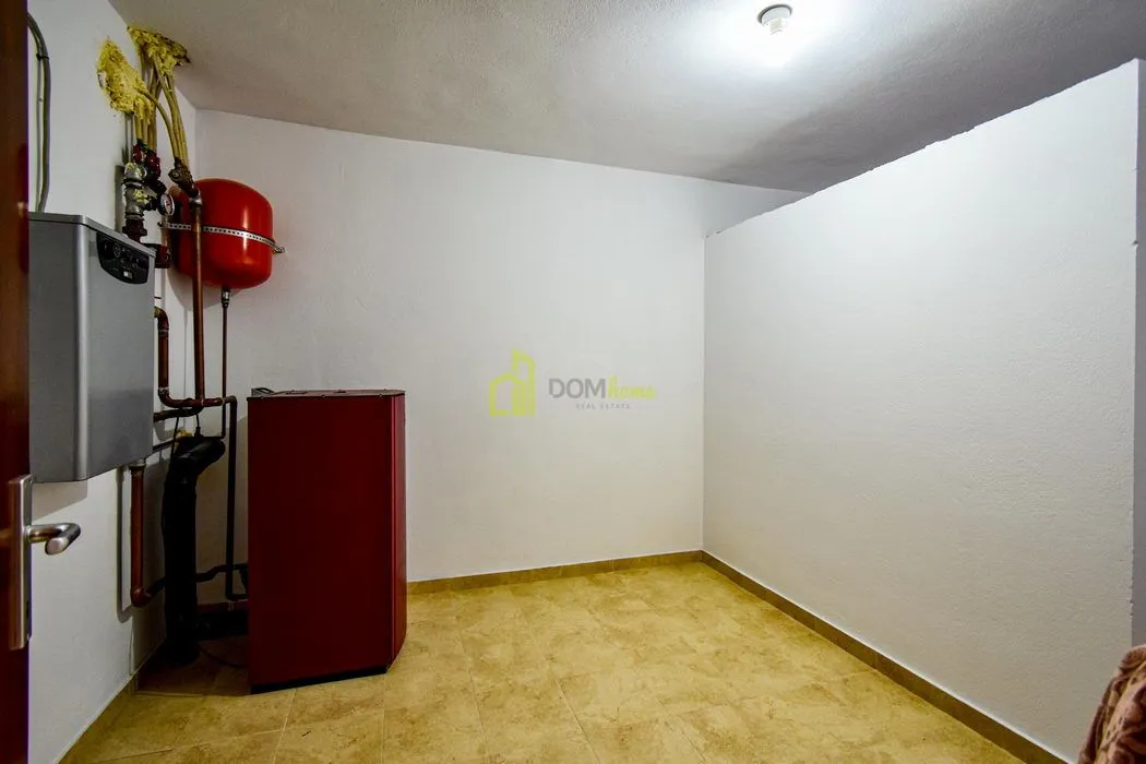 Rent, house, 185m², Tološi, Podgorica
