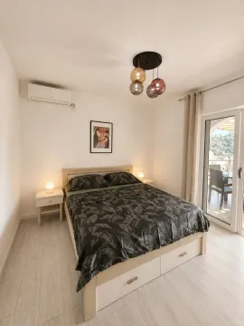 Sale, two bedroom apartment, 99m², Petrovac, Budva - image 14