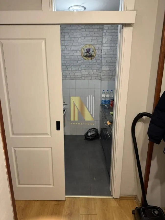 Prodaja, dvosoban stan, 39m², Centar, Novi Sad