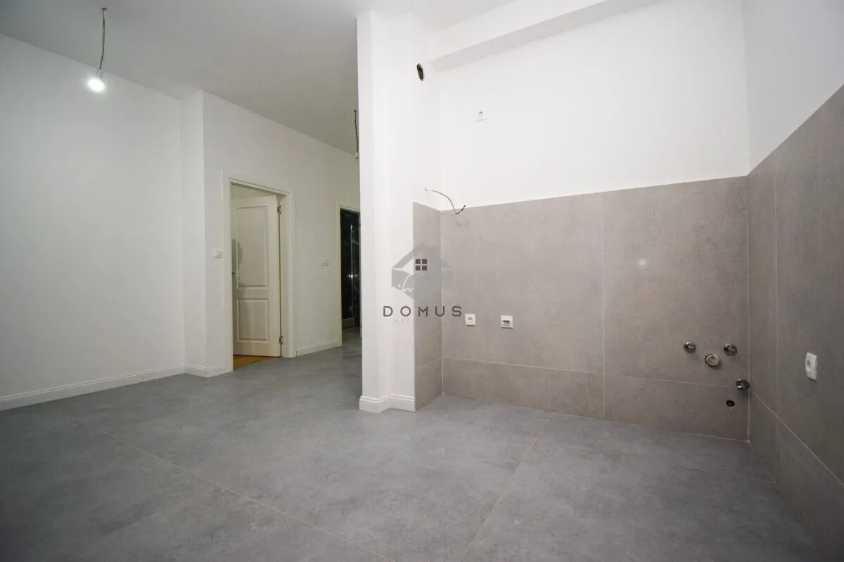 Rent, office space, 100m², Centar, Podgorica
