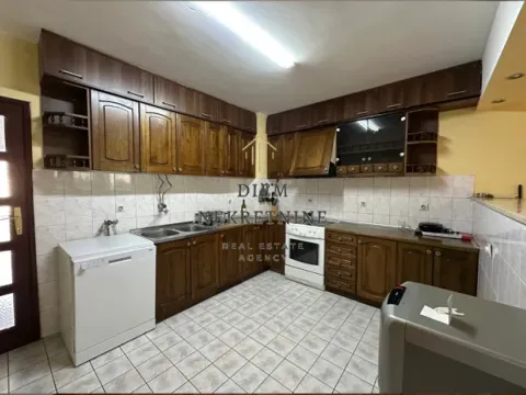 Rent, house, 250m², Zabjelo, Podgorica - image 10