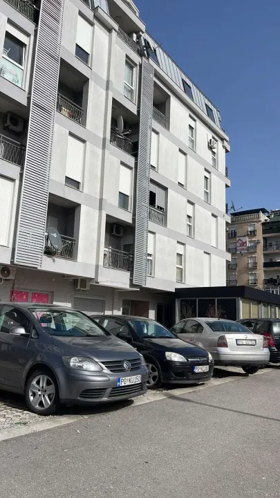 Rent, two bedroom apartment, 85m², Pobrežje, Podgorica