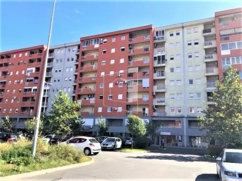 Prodaja, poslovni prostor, 94m², City Kvart, Podgorica
