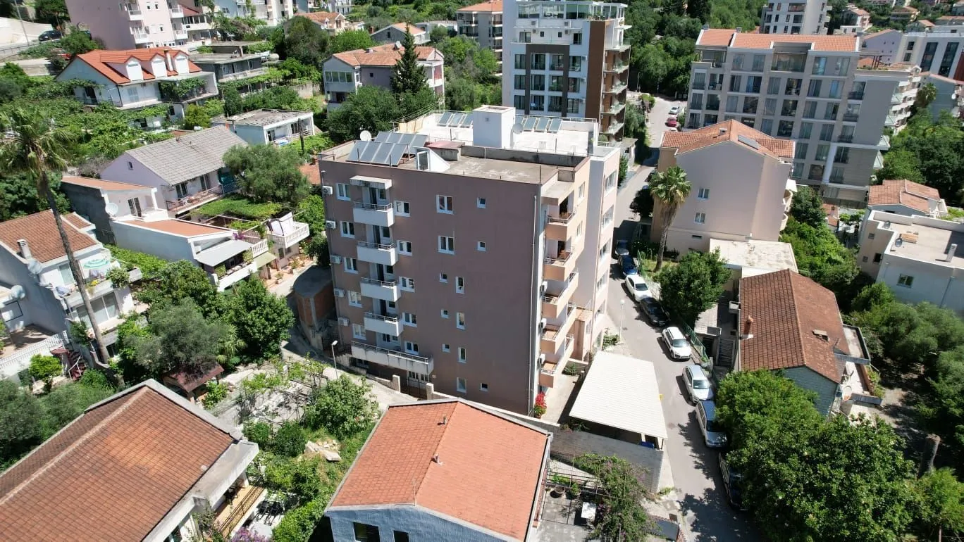 Sale, house, 1000m², Bečići, Budva
