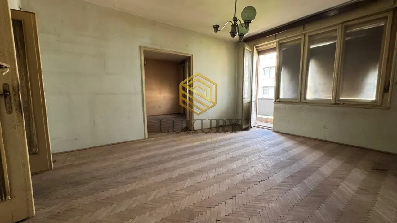 Prodaja, dvosoban stan, 85m², Centar, Podgorica