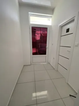 Rent, studio apartment, 25m², Zabjelo, Podgorica - image 5