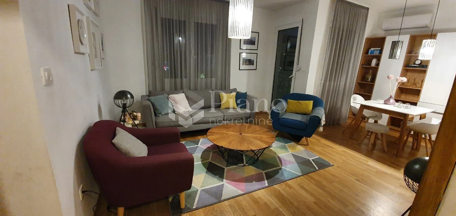 Izdavanje, dvosoban stan, 55m², Blok 6, Podgorica