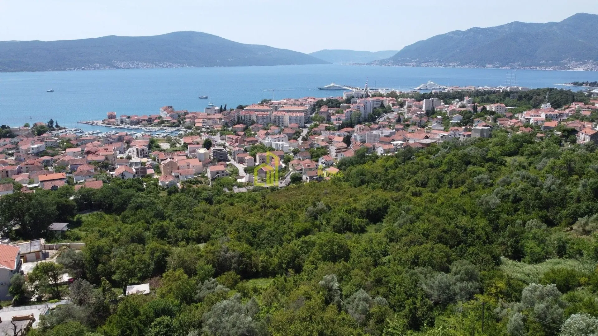 Prodaja, plac, 1240m², Tivat, Crna Gora
