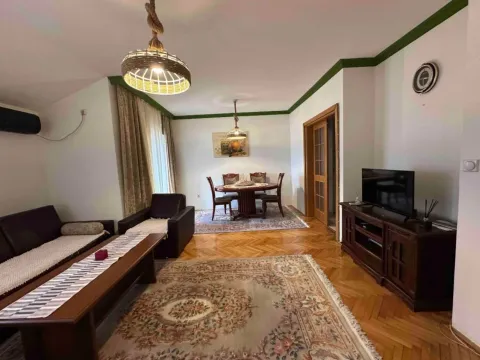 Izdavanje, jednosoban stan, 57m², Stari Aerodrom, Podgorica - image 4