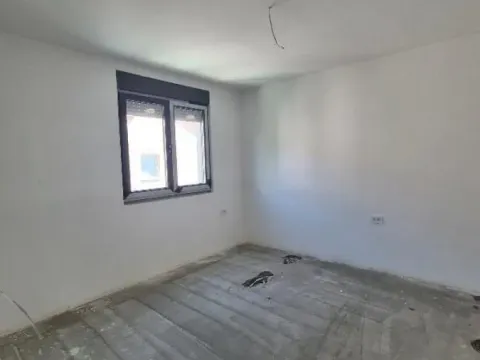 Sale, three bedroom apartment, 78m², Južni Bulevar, Vračar Sve Podlokacije - image 8