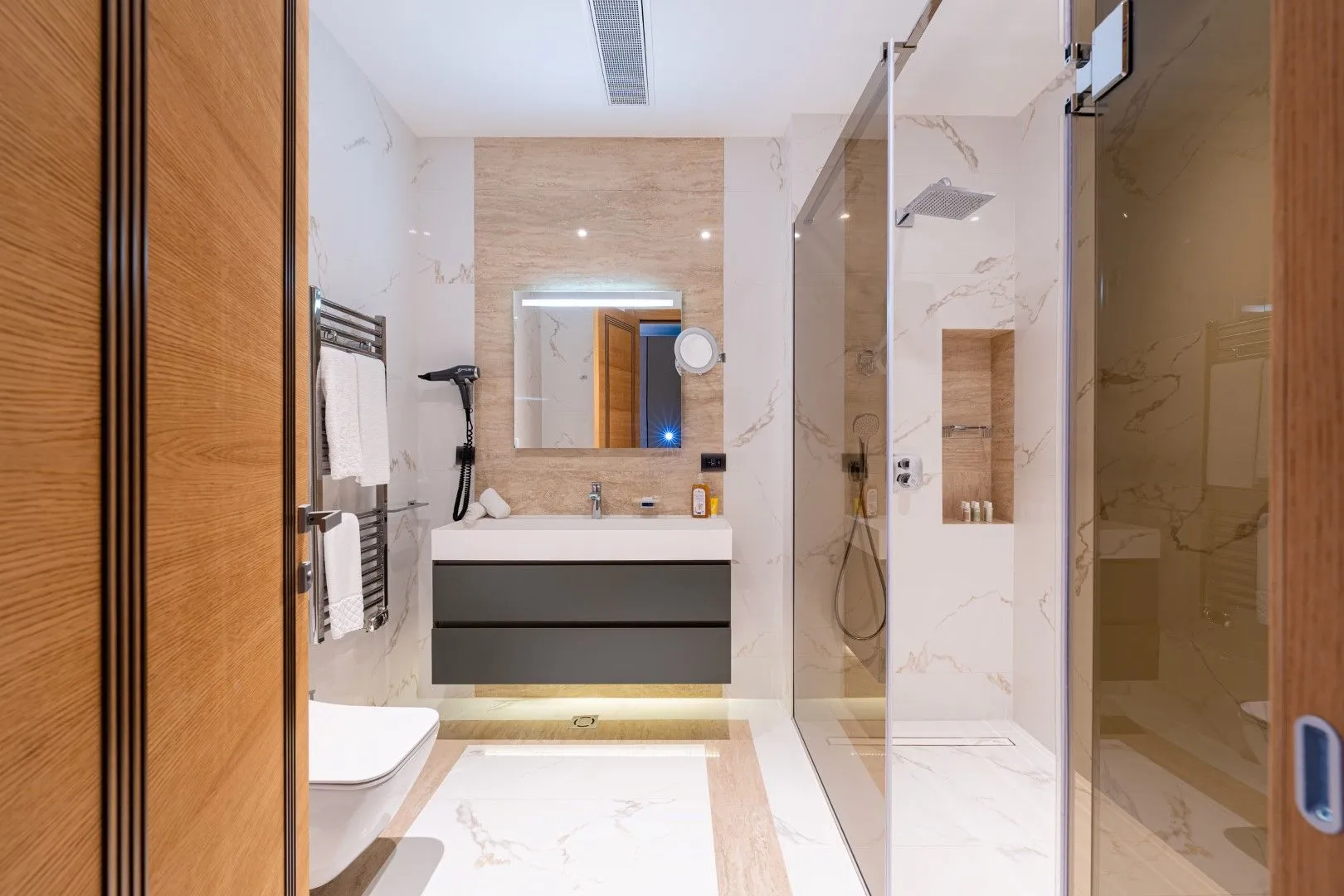 Prodaja, stan, 713m², Đuraševići, Tivat