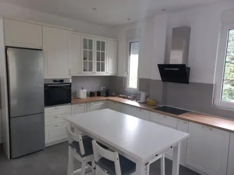 Izdavanje, četvorosoban stan, 112m², Kalenić Pijaca, Vračar Sve Podlokacije - image 9