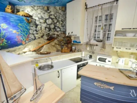 Izdavanje, kuća, 100m², Stari Grad Kotor, Kotor - image 6