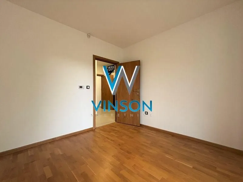 Prodaja, četvorosoban stan, 124m², Sremska Kamenica, Petrovaradin