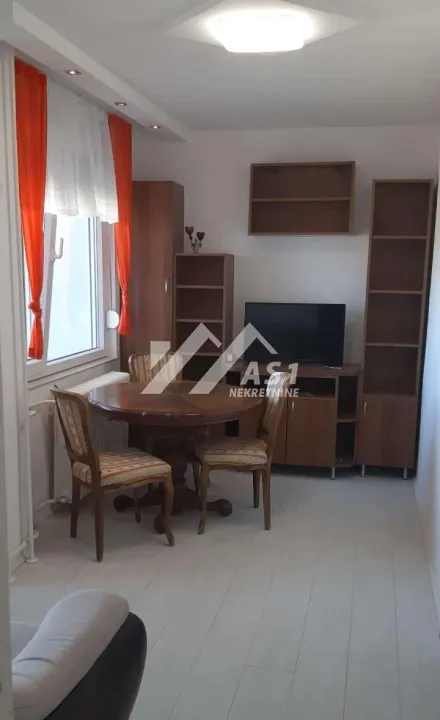 Izdavanje, jednosoban stan, 40m², Novi Sad Sve Podlokacije, Novi Sad