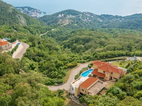 Sale, house, 650m², Kuljače, Budva - image 3