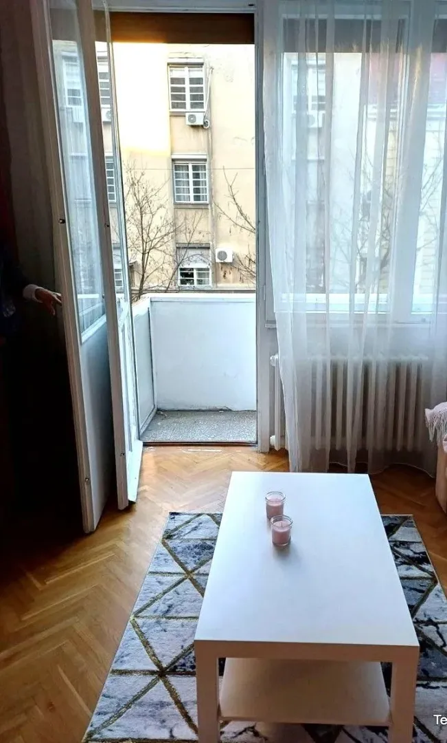 Sale, two bedroom apartment, 65m², Kalenić Pijaca, Vračar Sve Podlokacije