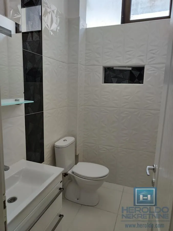 Sale, office space, 58m², Centar, Jagodina