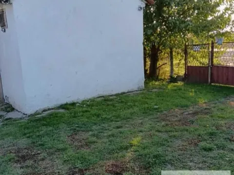 Prodaja, kuća, 73m², Ruma, Srbija - image 2