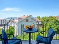 Izdavanje, trosoban stan, 120m², Seljanovo, Tivat - image 3