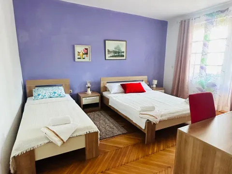 Stan-na-dan, dvosoban stan, 70m², Petrovac, Budva - image 1