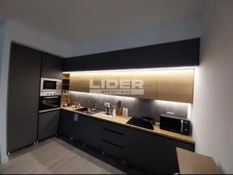 Sale, four bedroom apartment, 111m², Savski Venac, Beograd - image 9