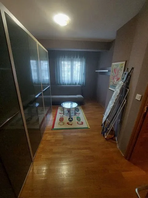 Izdavanje, trosoban stan, 105m², Preko Morače, Podgorica