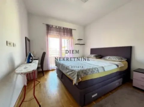 Izdavanje, jednosoban stan, 50m², City Kvart, Podgorica - image 10