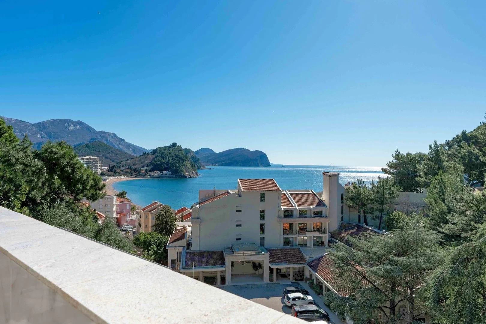 Sale, two bedroom apartment, 81m², Petrovac, Budva