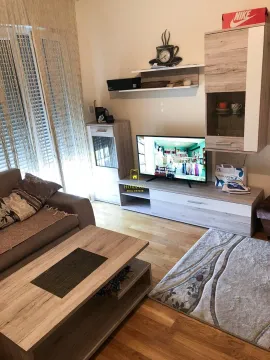 Prodaja, garsonjera, 22m², Stari Aerodrom, Podgorica - image 2
