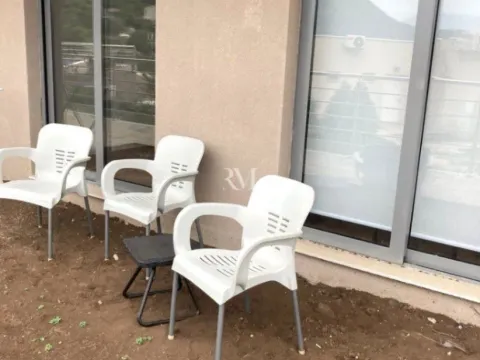 Izdavanje, garsonjera, 35m², Tivat, Crna Gora - image 4